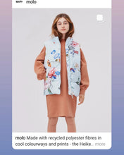 Load image into Gallery viewer, Sleeveless jacket
